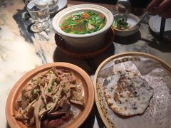 -梁家大院•农家菜(昆山会展中心店)