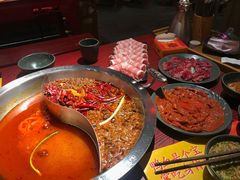 -谭鸭血老火锅(远大购物广场店)