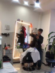 -吉艺心专业美发造型