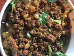 -八一路好吃街(雨田商务大厦店)