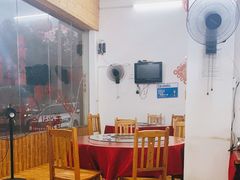 -香猪美食(洛香店)