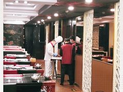 大堂-皇城根·鲁菜济南菜·吊炉烤鸭·炒鸡鱼头(济南旗舰店)