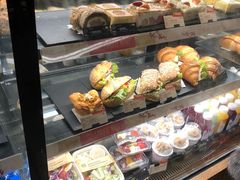 -星巴克臻选(莘庄仲盛店)