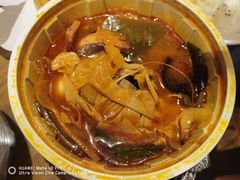 -老牌坊云南鱼豆花火锅(爱建店)