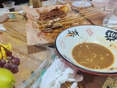 -老街烧烤大排档·地道湖北菜·龙虾馆(汉口火车站店)