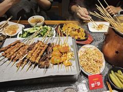 -卞二小串·鹤岗烧烤·坑烤(永定路店)