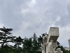 -上海市龙华烈士陵园