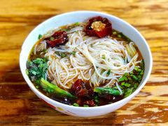 辣子鸡米线-越洋肖氏老米线(杨家坪店)