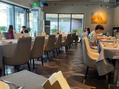 -Efes Turkish & Mediterranean Cuisine 艾菲斯餐厅(陆家嘴店)