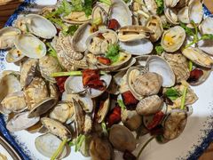 -东来菜馆•手抓海鲜家常菜•海鲜锅贴(鸽子窝店)
