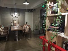 大堂-HIGH FIVE哈福手工汉堡(桂林路店)