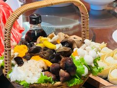 -东海怡品海鲜豆捞(舟宿夜江店)