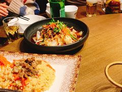 石河子凉皮-清真·卡德尔大叔新疆主题餐厅(龙汇路店)