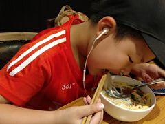 -拖板鞋咖啡旅行酒店(春熙路地铁站店)