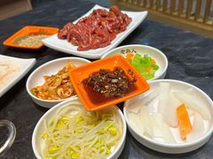 -老熟人烤肉城(马家堡店)