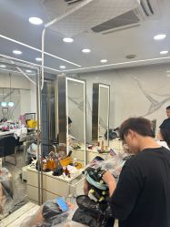 -蓝调造型·烫发·染发