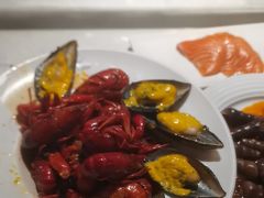 -四海一家自助餐(益田假日广场店)