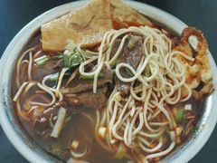 -薛记襄阳香辣牛肉面(平安路店)