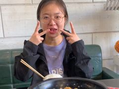 -愉肴麻辣香锅(中北镇店)