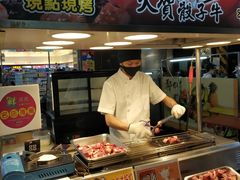 -六合夜市