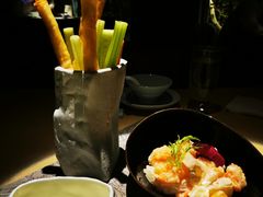凤梨虾球-穹六人间 people 6(岳阳路店)