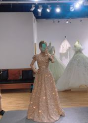 -欣薇婚纱(新源乐汇城店)