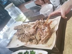 -东口码头·烧鸽子·鱼头泡饼·地方菜(金鹰悦城店)