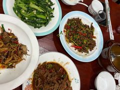 -湖南人家湘菜馆(镇江路店)
