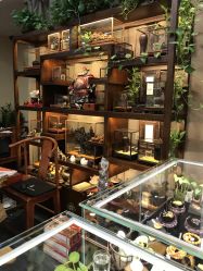 -灵彩珠宝(朗香街店)