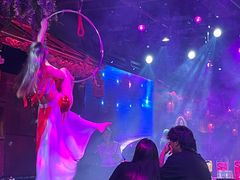 -喜鹊音乐酒馆(西街店)