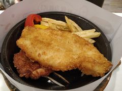 板煎鸡扒拼炸深海鱼柳-Red Rice米饭主题餐厅(荔枝角店)