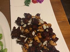 黑蒜子牛肉粒-陆壹捌餐厅(五大道店)