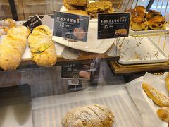 -汉柏麦香德国面包房(海信店)