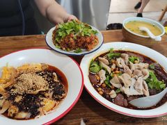 -朱大嘴肥肠血旺(福字街店)