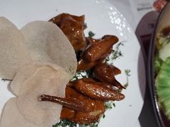 秘制脆皮乳鸽-避风塘·金牌店·夜宵(金玉兰店)