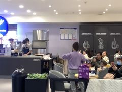 -鸿通城购物中心