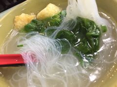 油豆腐粉丝汤-食惠里小笼包面馆(越秀店)