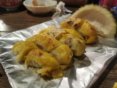 绝味烤榴莲-辉记炭烧海鲜大排档·老字号(福田店)