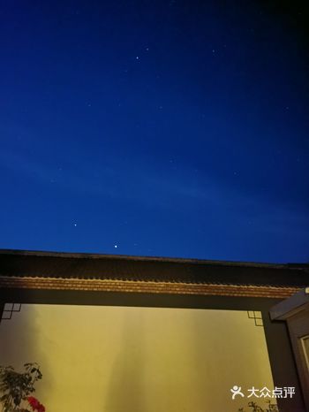 今年夏天，去朋友家怀柔的小院避暑