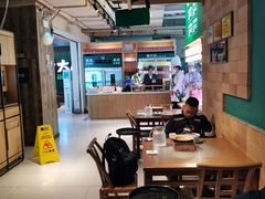 -费大厨辣椒炒肉(黄兴中心广场店)