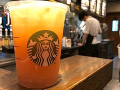 冰摇桃桃绿茶-星巴克臻选(珠海富华里店)