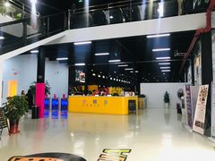 -嘿哟动霸CHUA·新潮玩运动娱乐中心·蹦床滑冰团建乐园