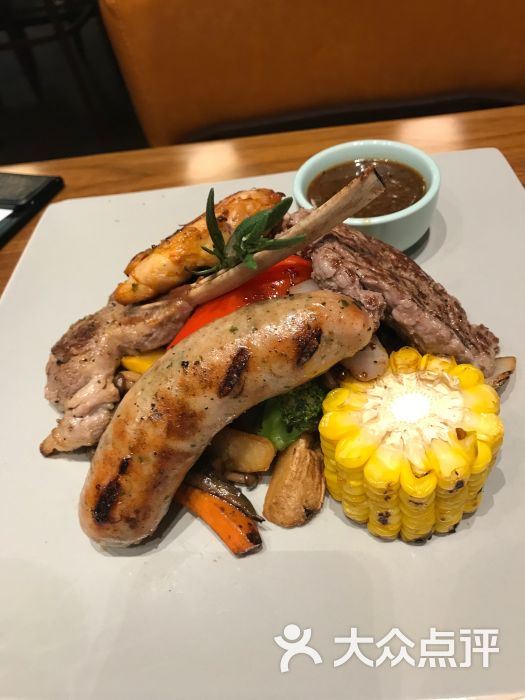 oasis绿洲西餐吧(艾尚天地)-烤肉拼盘图片-南京美食-大众点评网