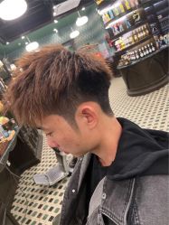 -海文先生国潮烫染男士理发馆