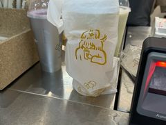 -喜茶(上海淮海中路渔阳里店)