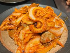 巴扎夜市炒牛杂-阿里家·新疆烤肉酒場 by MIG