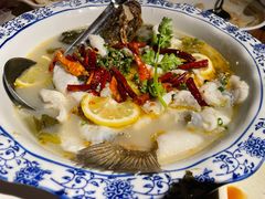 招牌酸菜鱼-胡桃里音乐酒馆(白云五号T5 MALL店)