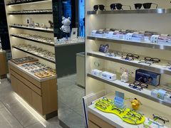 -视野联行眼镜·蔡司·尼康·豪雅·依视路(青浦宝龙店)