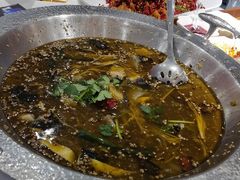 -巴特餐饮6加1音乐餐吧·新疆菜