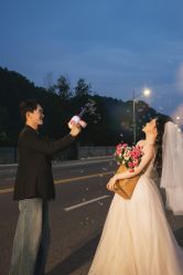 -雪中彩影婚纱摄影·微光艺术中心